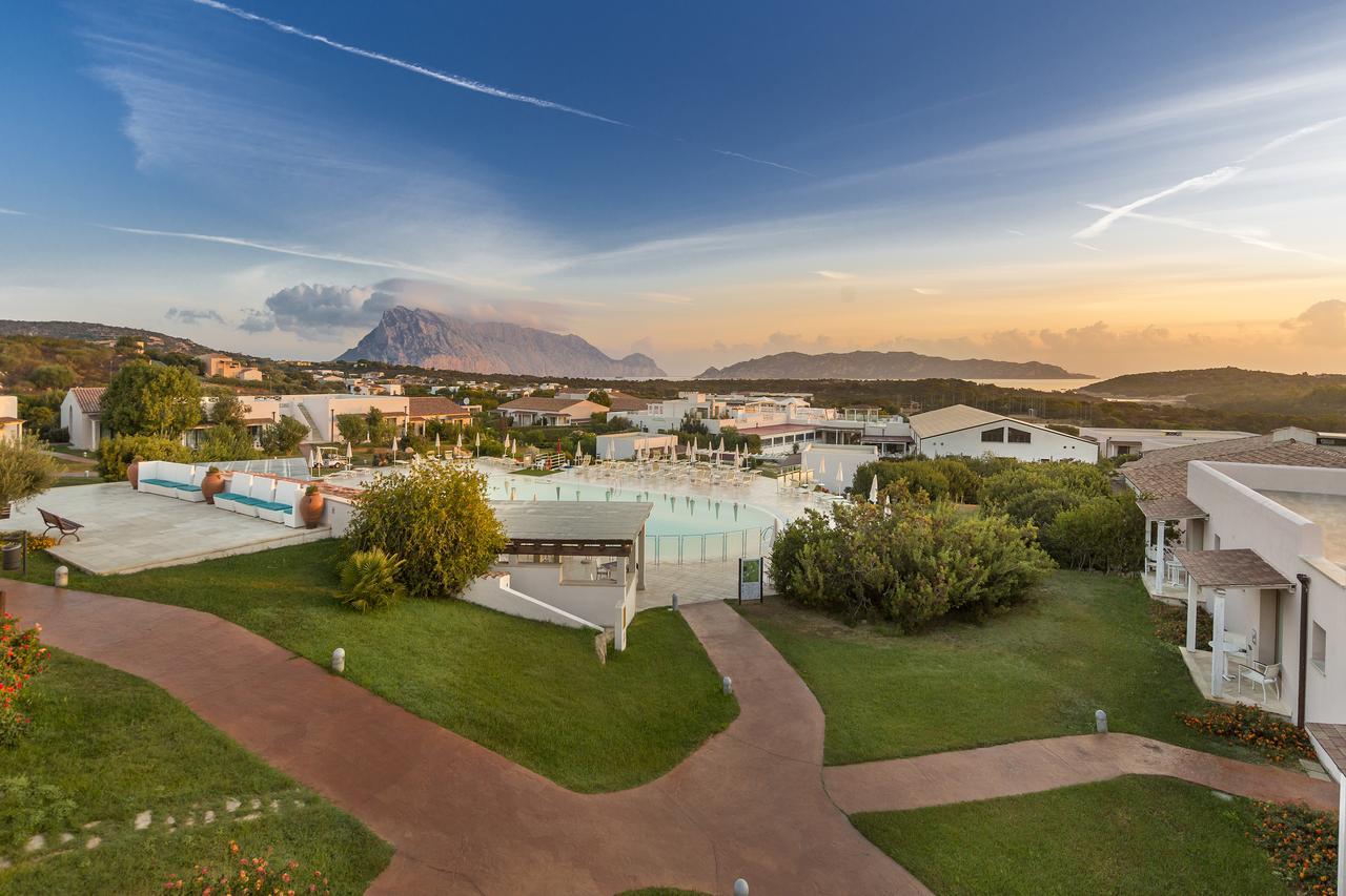 Grande Baia Resort & Spa San Teodoro  Exterior photo